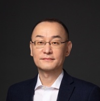 杨新 照片