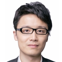 周波 照片
