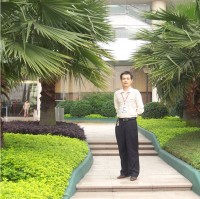 路新卫 照片