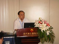 万成松 照片