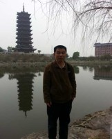 席华松 照片