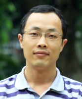 阳维 照片