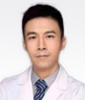 周俊 照片