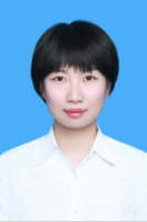 梁瑶 照片