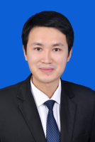 罗润 照片