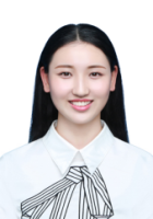 伍芳青 照片