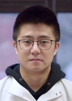 华鹏 照片