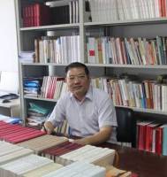 王刚 照片