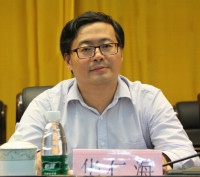 华仁海 照片