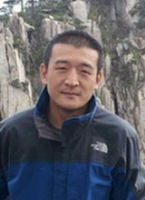 陈卓 照片