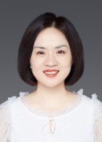 陈逸 照片