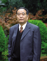 丁柏铨 照片