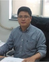 葛云 照片