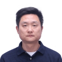 高飞 照片