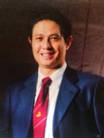 何健 照片
