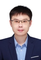 黄锐 照片