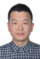 王岩 照片