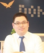 李俊 照片