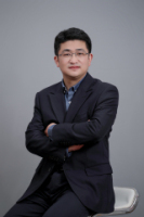 李迁 照片