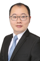 龙政华 照片