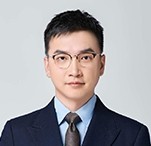 毛熙彦 照片
