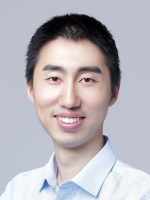 任桐炜 照片