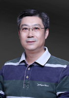 孙鉴泞 照片