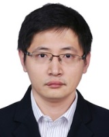 周余 照片
