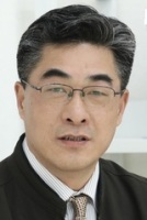 周献中 照片