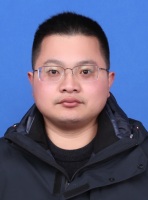 赵越 照片