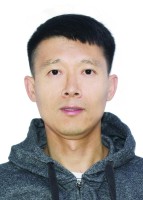 王德峰 照片