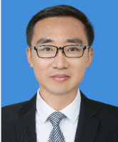 陈翔 照片