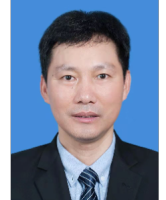 何小民 照片