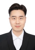 李俊 照片