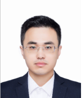 李昂 照片