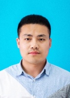 李波 照片