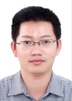 李龙彪 照片