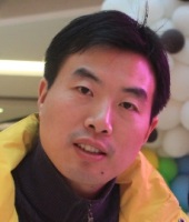 陆中 照片