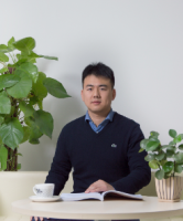 马亚杰 照片