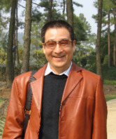 谭清美 照片