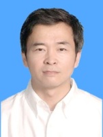 周清 照片
