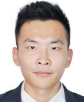 庄坤 照片
