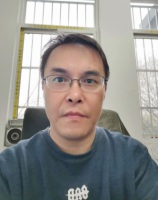 何永 照片