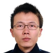 徐骉 照片