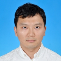 周俊龙 照片