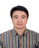 成铁龙 照片