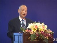 华毓坤 照片