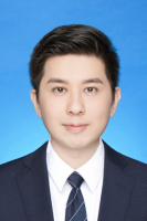 韩为政 照片