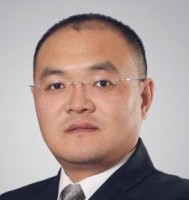于健 照片