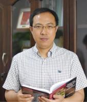 吴益东 照片